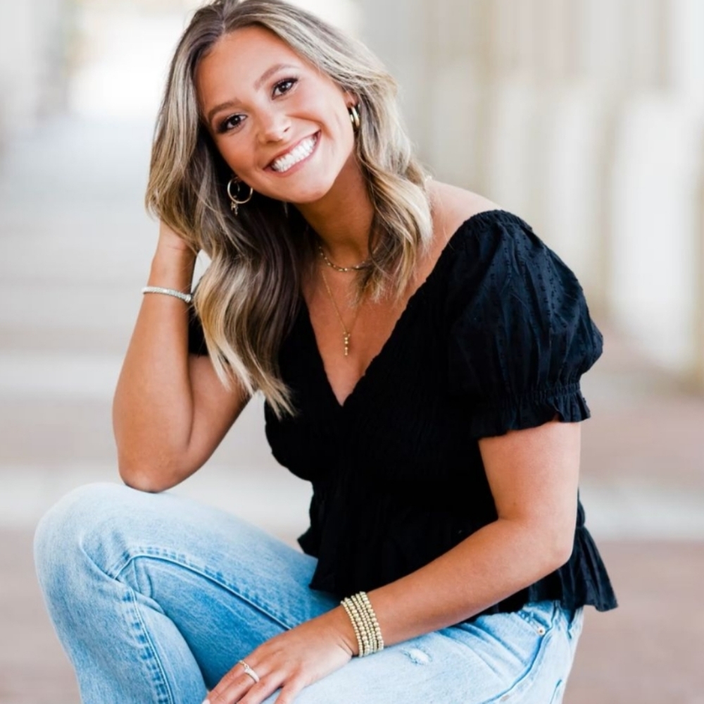 IVY +MAIN Crop Blouse